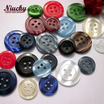 Niucky nupud 15mm / 20mm Klassikaline sihtasutuse 4 auku lai serv vaik pärlmutterläiget tekitavad kampsun sobivad nupud vormirõivad R0201-061